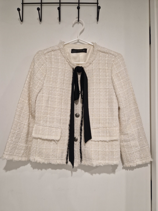 Zara Jackets & Blazers - Zara Cream Tweed Blazer with Black Ribbon